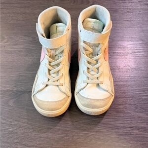 Nike Kids High-Top Sneakers in Cream and Pink